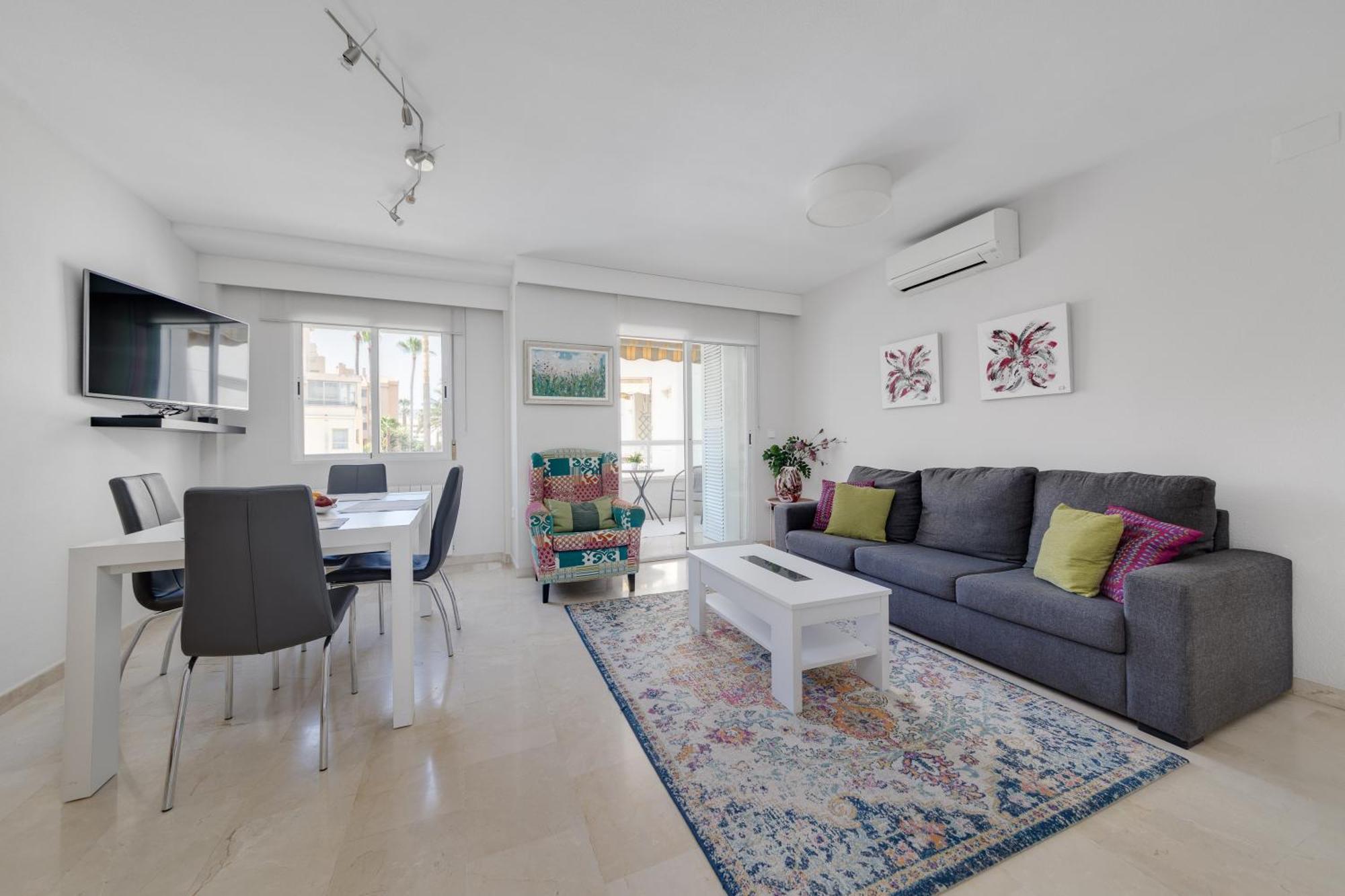 Apartamentos Oasis El Albir Екстериор снимка